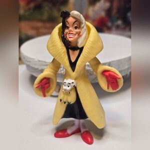 Cruella Deville Figure Toy From Disney 101 Dalmatians [ Read Details ]
